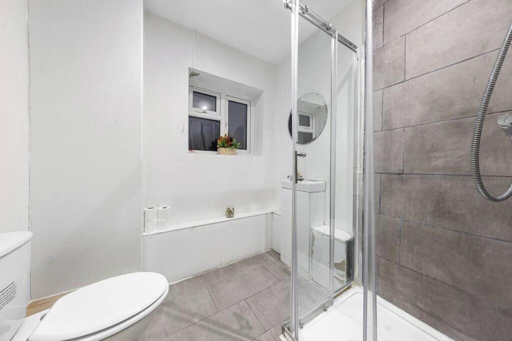 Holiday Home Near Kings Cross Sleep 12 Sp7 런던 외부 사진